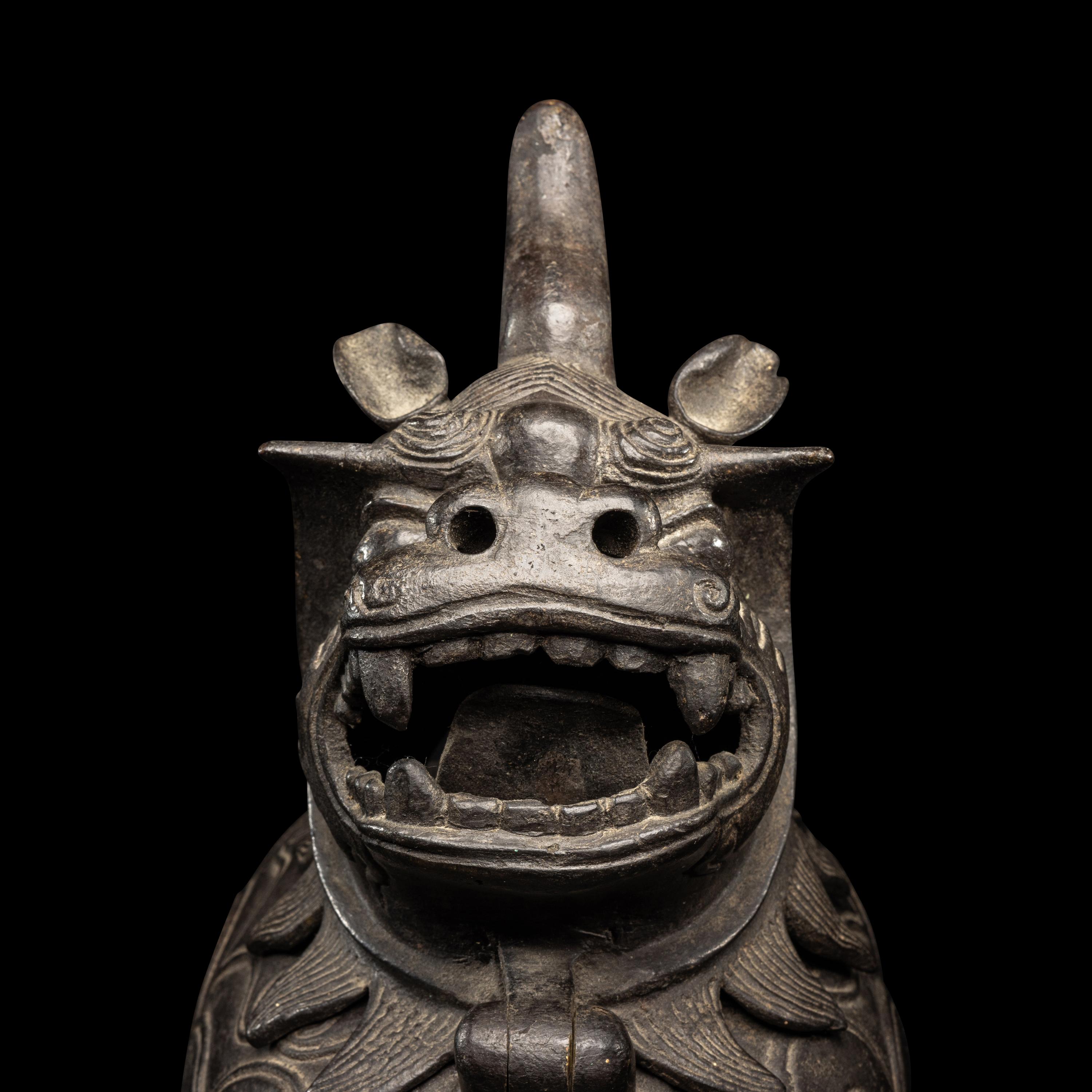A Chinese Ming Style Patinated Bronze Luduan -Form Incense Burner 明式铜甪端爐
