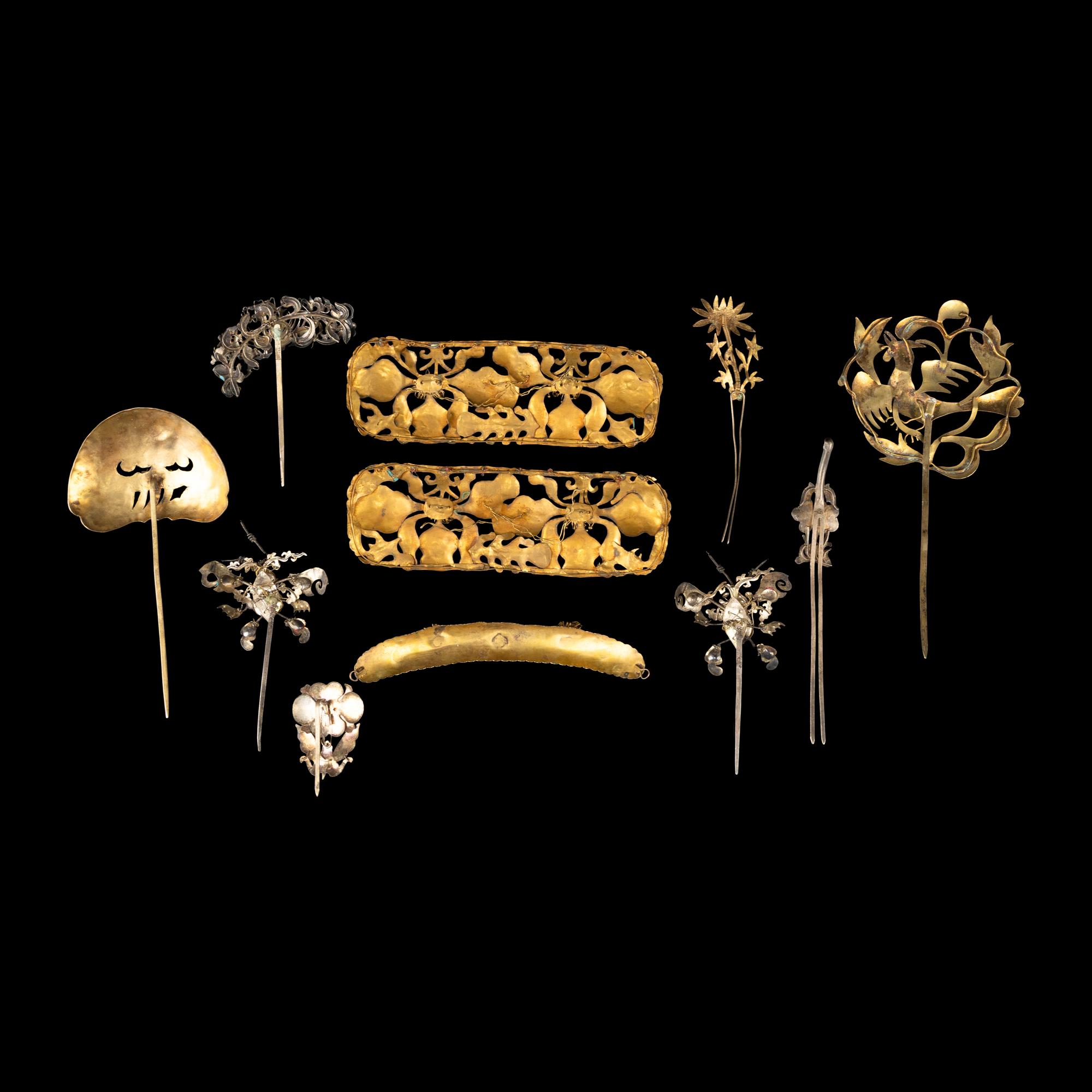 11 Chinese Kingfisher Feather Hair Ornaments, 19th Century — 清晚期 銅胎點翠髮飾十一件