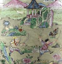 A Chinese Famille Rose Porcelain Fish Pot