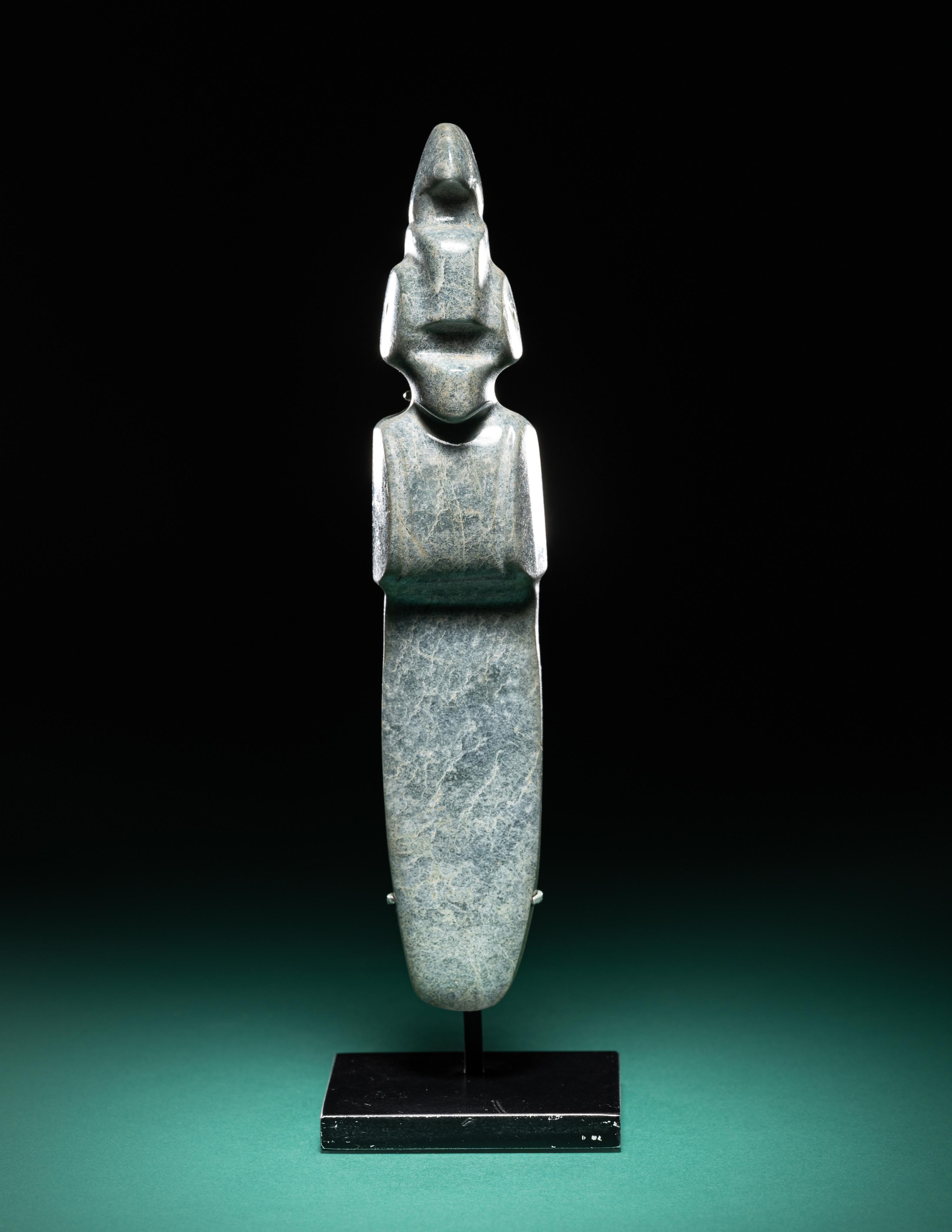 A Costa Rican Jade Avian Pendant