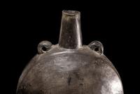 A Chimu Blackware Canteen