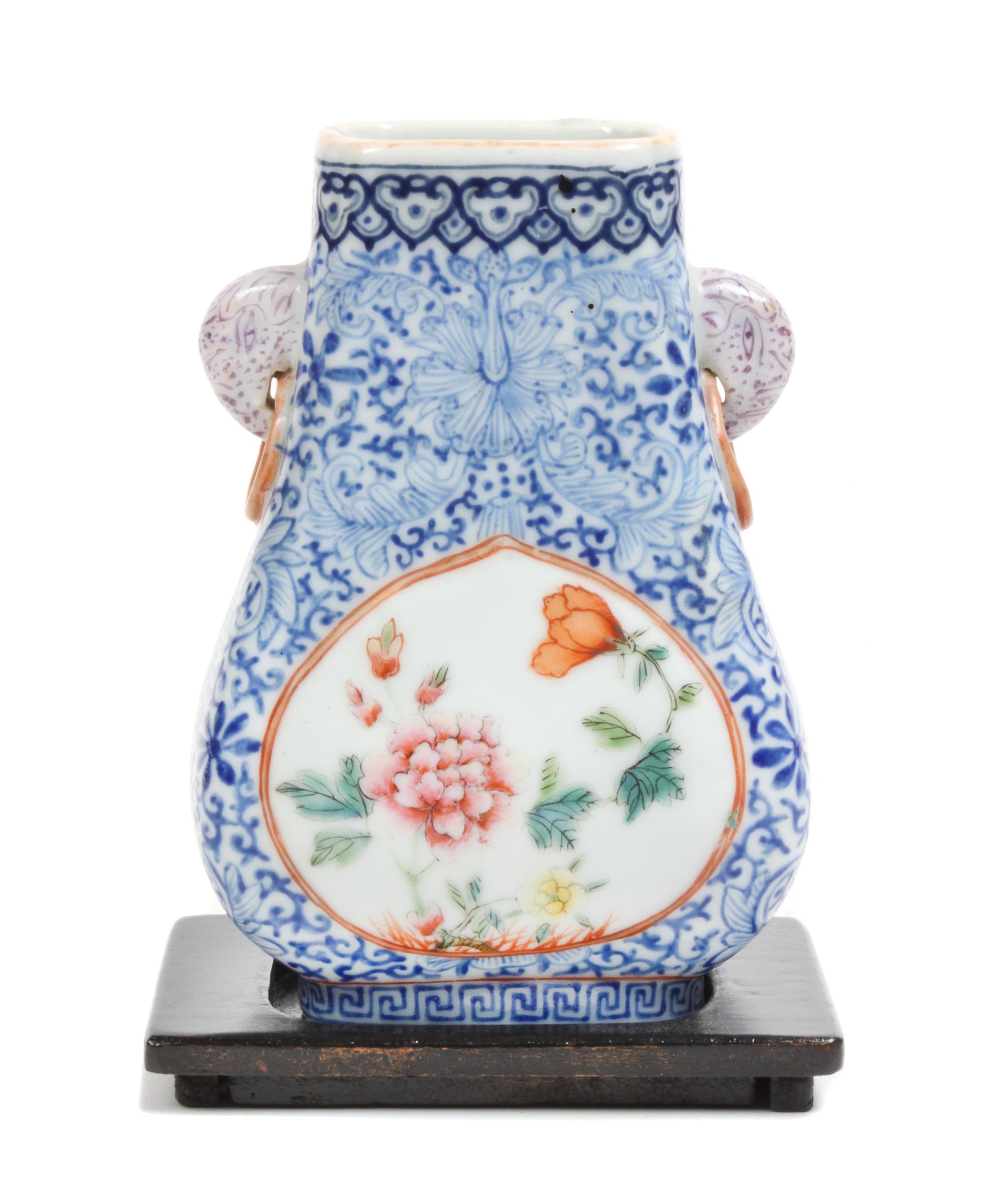 A Blue and White and Famille Rose Porcelain Vase Height 5 1/2 x width 3 1/2 x depth 2 1/4 inches. — 19TH CENTURY