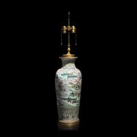 A Large Chinese Famille Verte Vase, Kangxi Period — 清康熙 五彩刀馬圖棒槌瓶