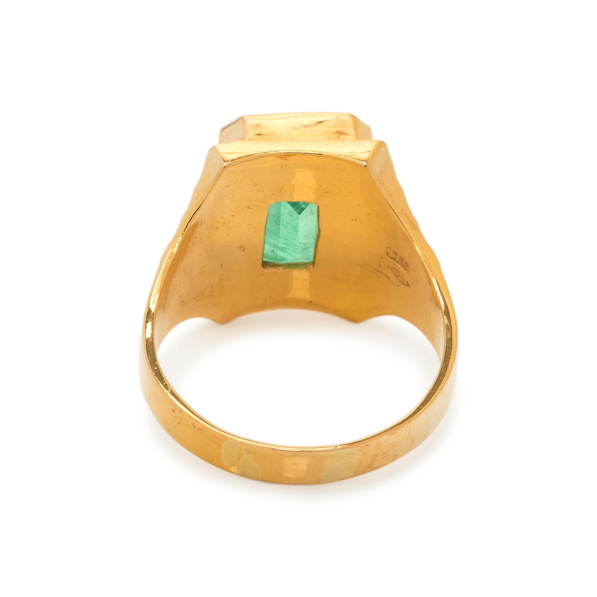 EMERALD RING