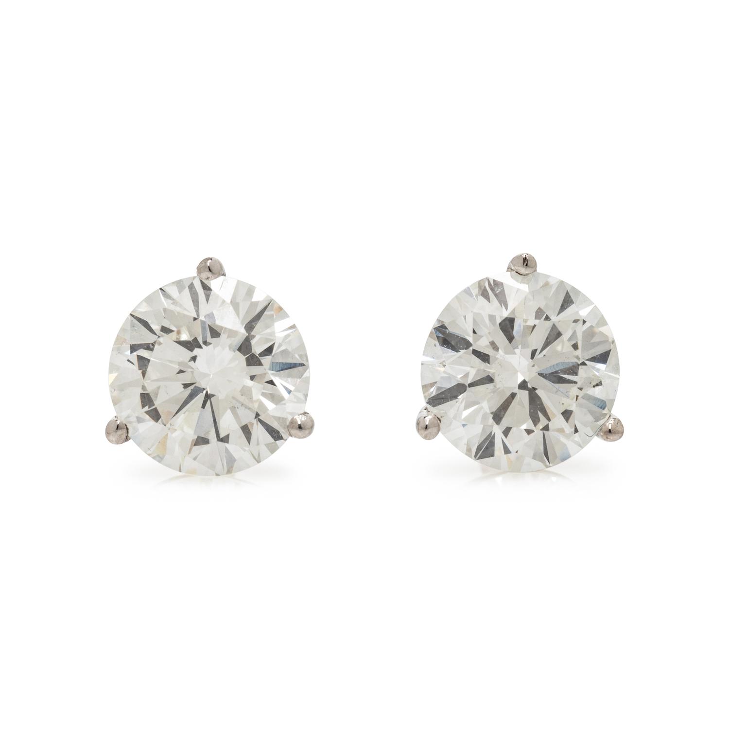 DIAMOND STUD EARRINGS