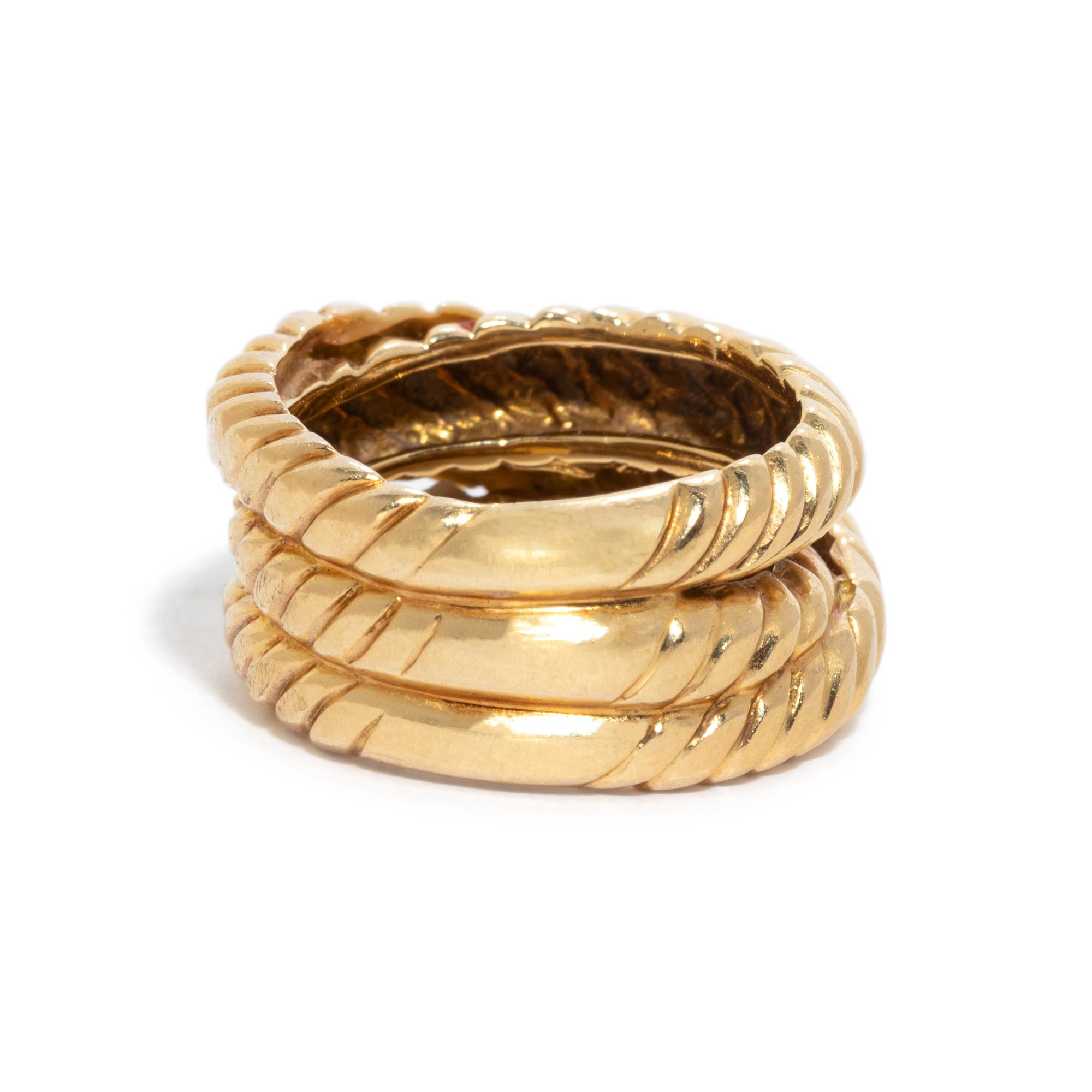 COLLECTION OF YELLOW GOLD JEWELRY
