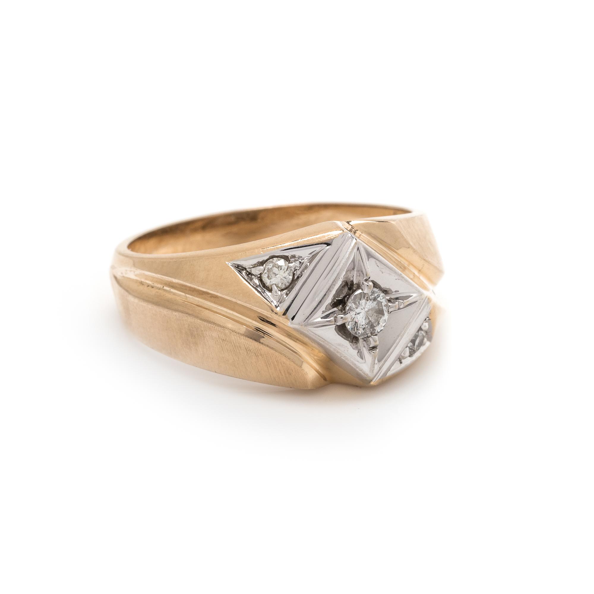 BICOLOR GOLD AND DIAMOND RING