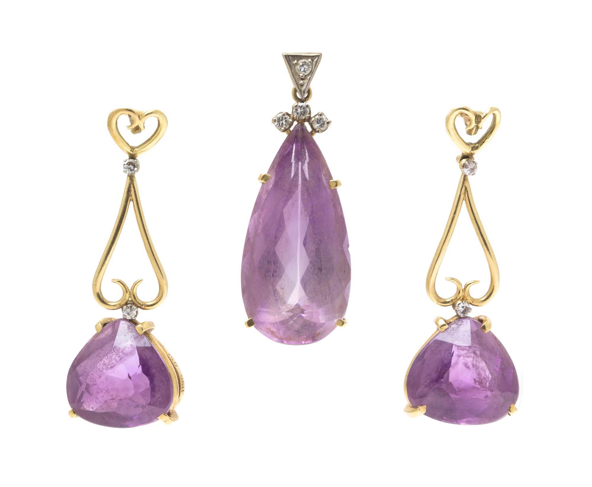 A Collection of Yellow Gold and Amethyst Jewelry, 30.80 dwts.