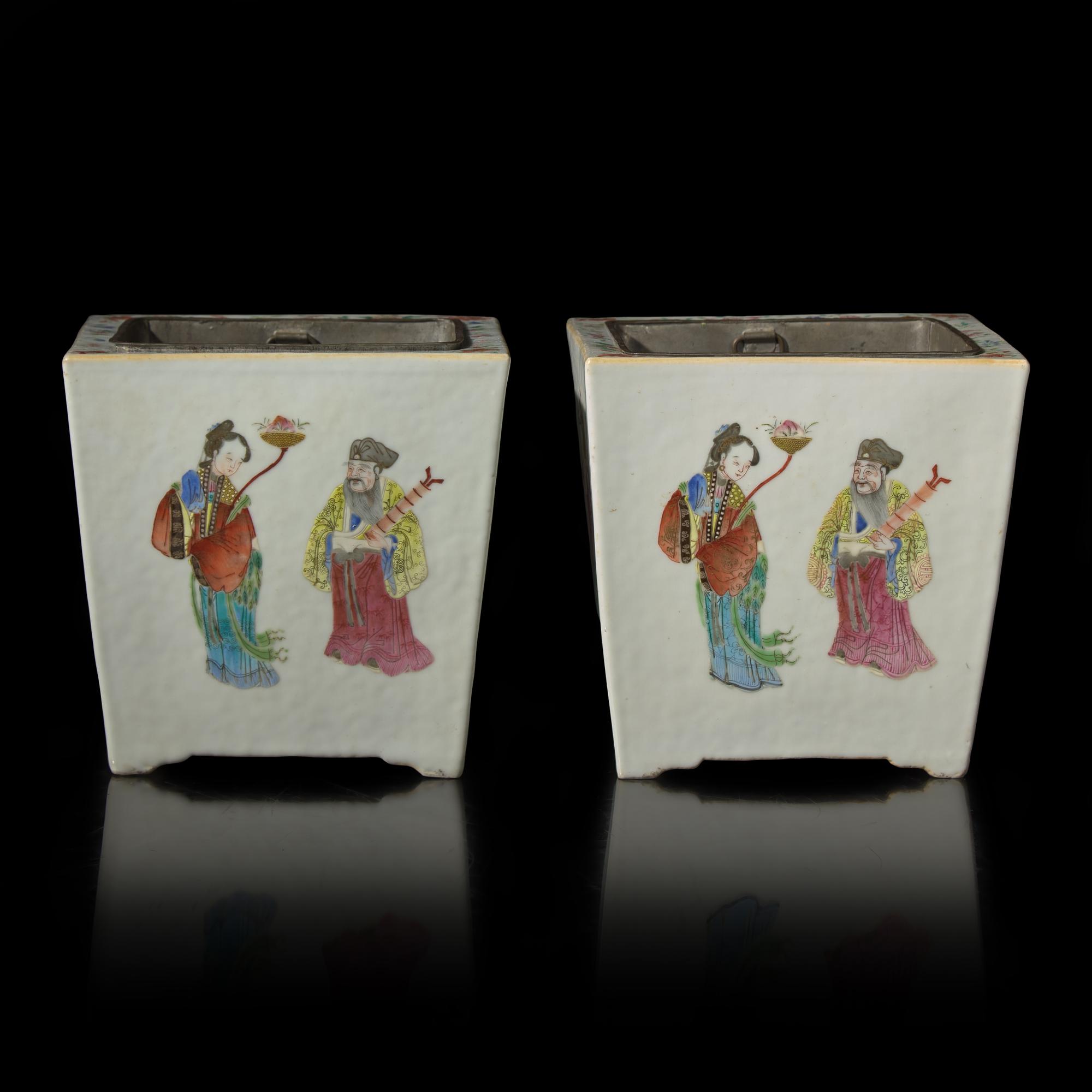 A Pair of Chinese Famille Rose "Immortals" Jardinières, Circa 1850–1860 清中期 粉彩八仙圖花盆一對