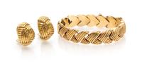 A 14 Karat Yellow Gold Demi Parure, 45.50 dwts.