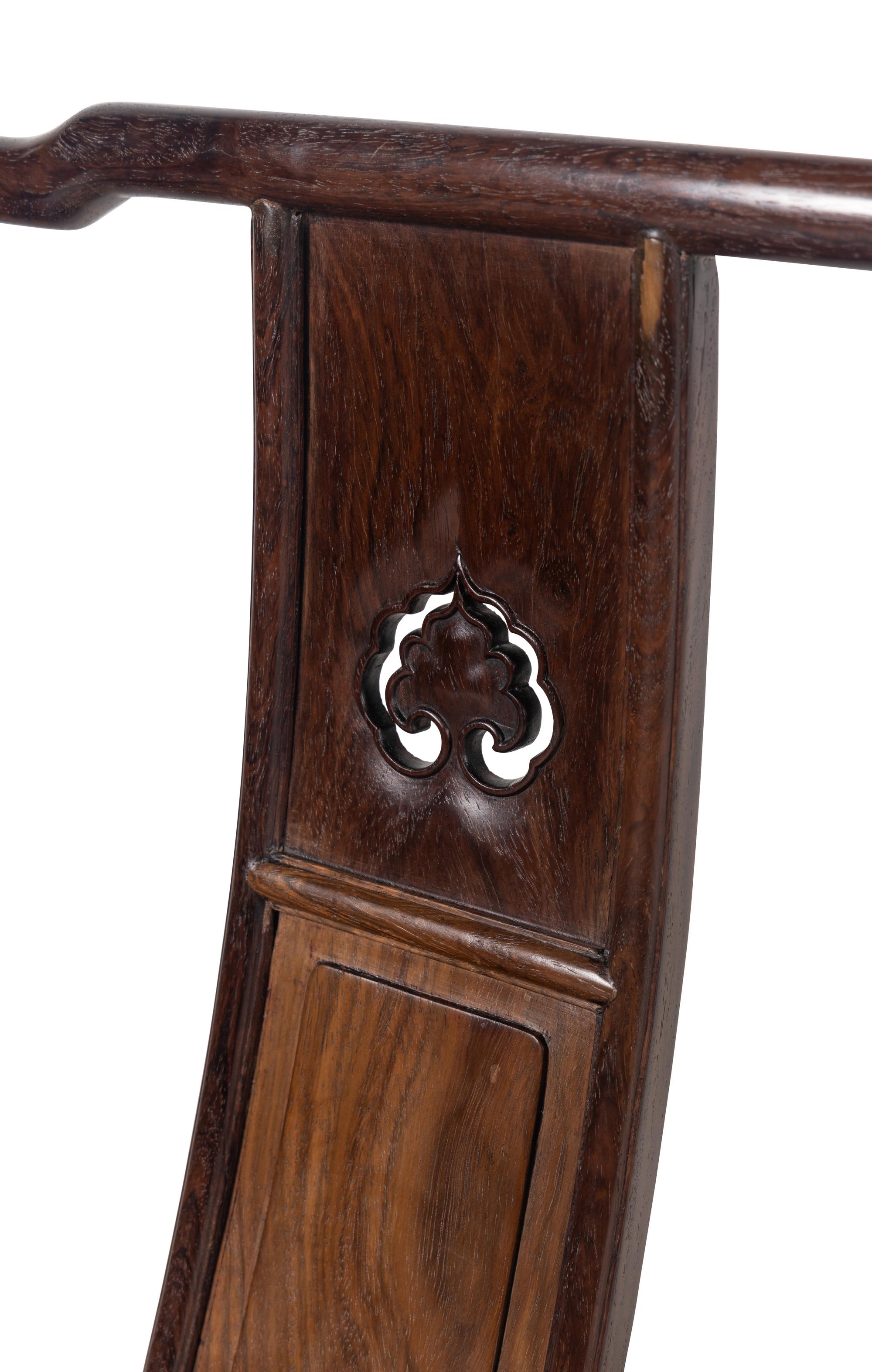 A Pair of Chinese Tielimu Official's Hat Chairs, Sichutouguanmaoyi and Matching Stand