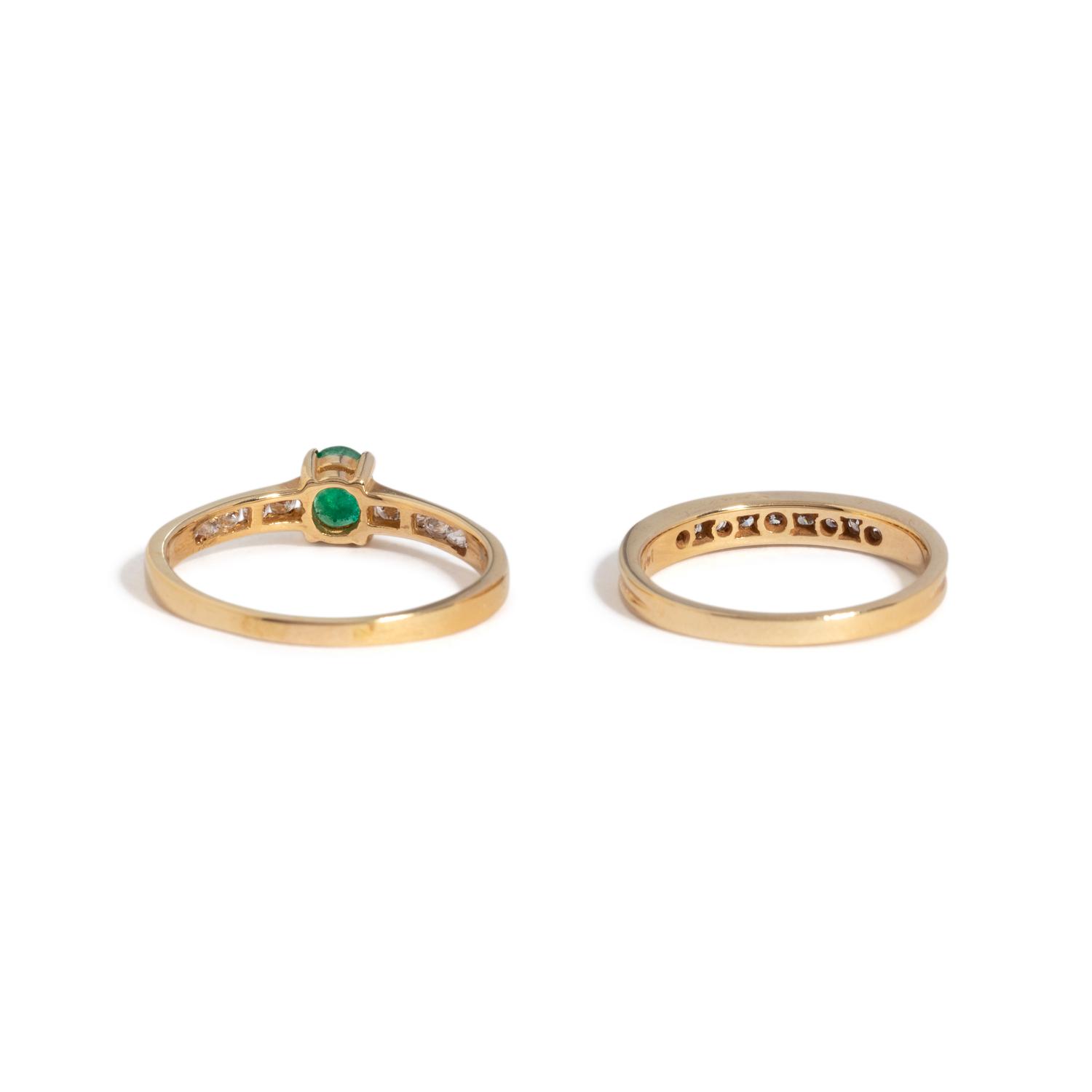 YELLOW GOLD, EMERALD AND DIAMOND RING SET
