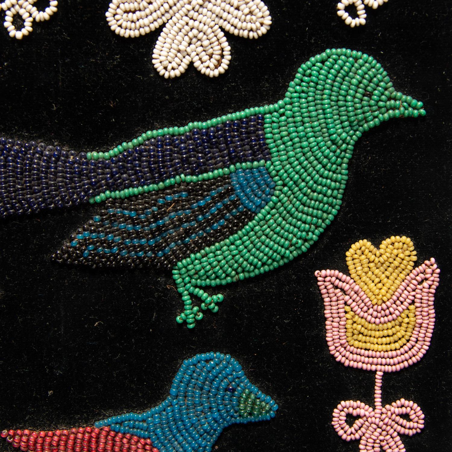 Cree Beaded Figural Pouch, with Birds