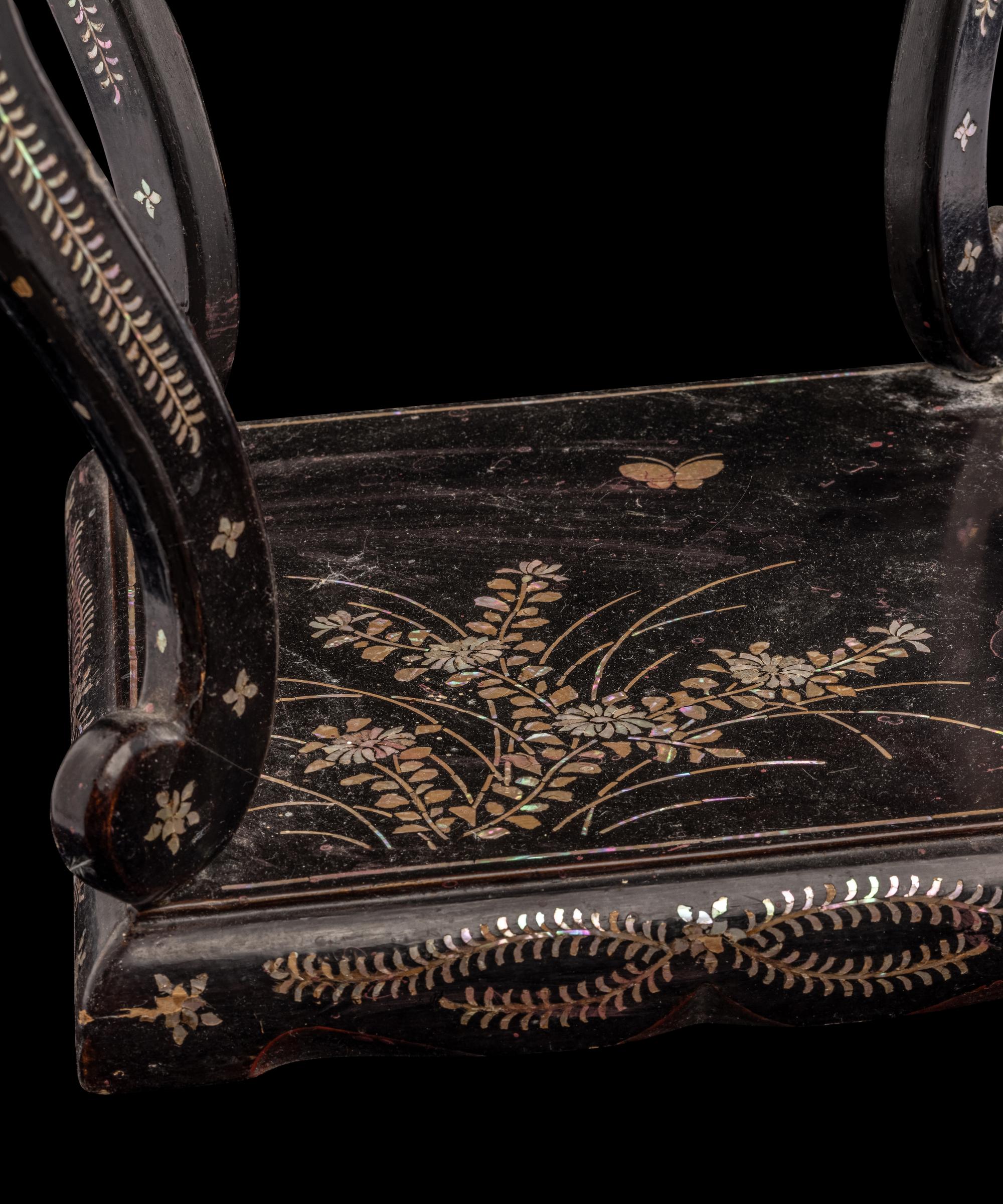 A Japanese Mother-of-Pearl Inlaid Black Lacquer Stand