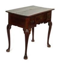 A Queen Anne Style Oak Dressing Table