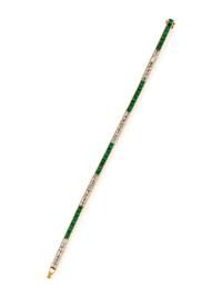 YELLOW GOLD, DIAMOND, AND EMERALD BRACELET