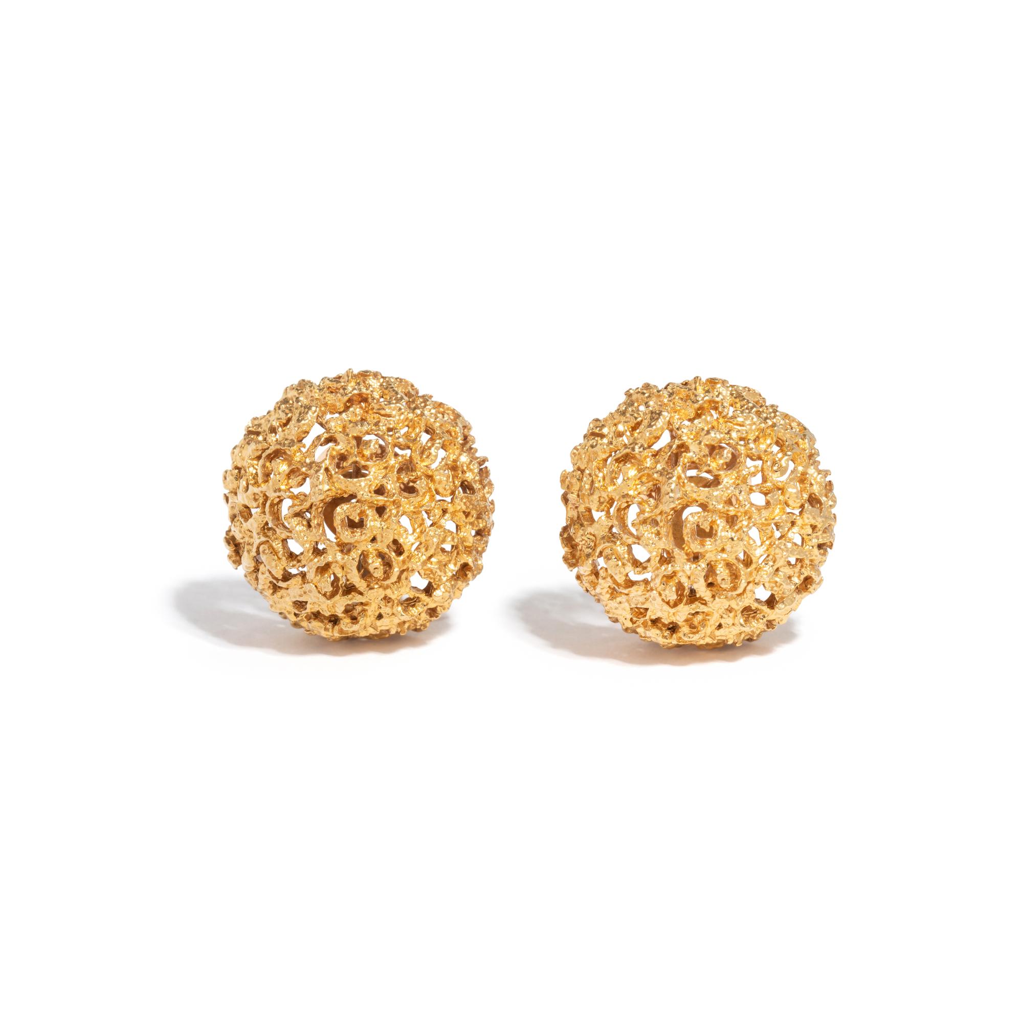 VAN CLEEF & ARPELS, YELLOW GOLD CLIP EARRINGS