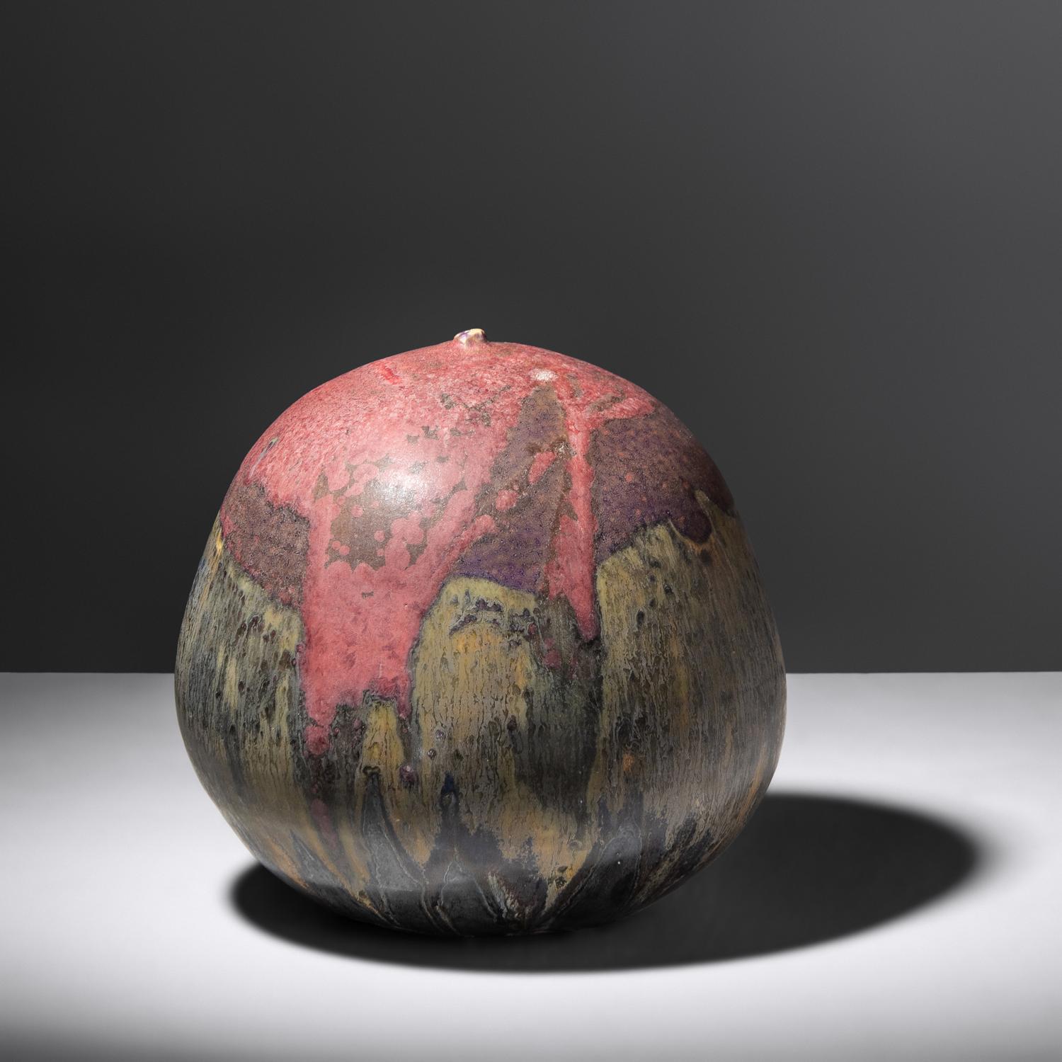 'Moon Pot with Rattle'