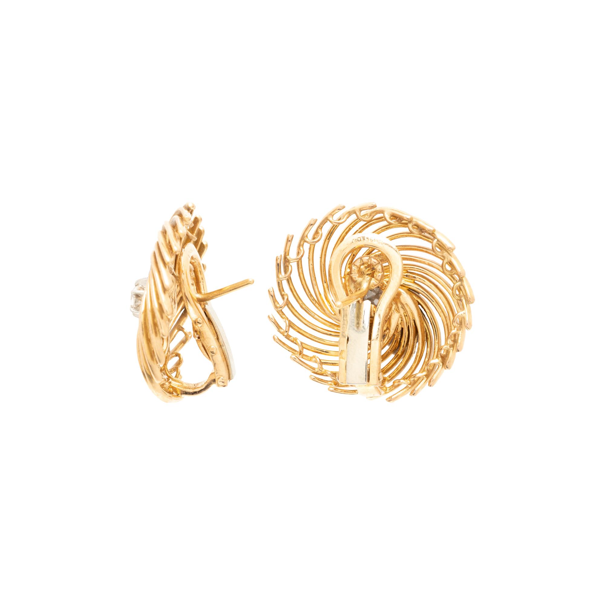 YELLOW GOLD AND DIAMOND EARRINGS