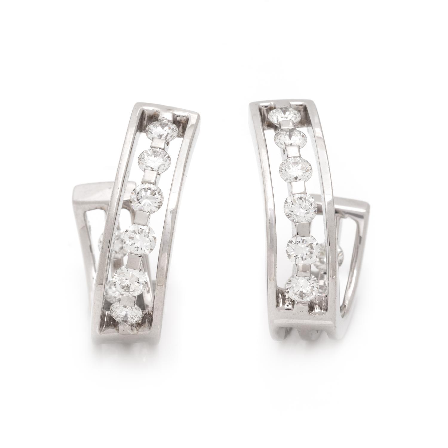 WHITE GOLD AND DIAMOND EARRINGS