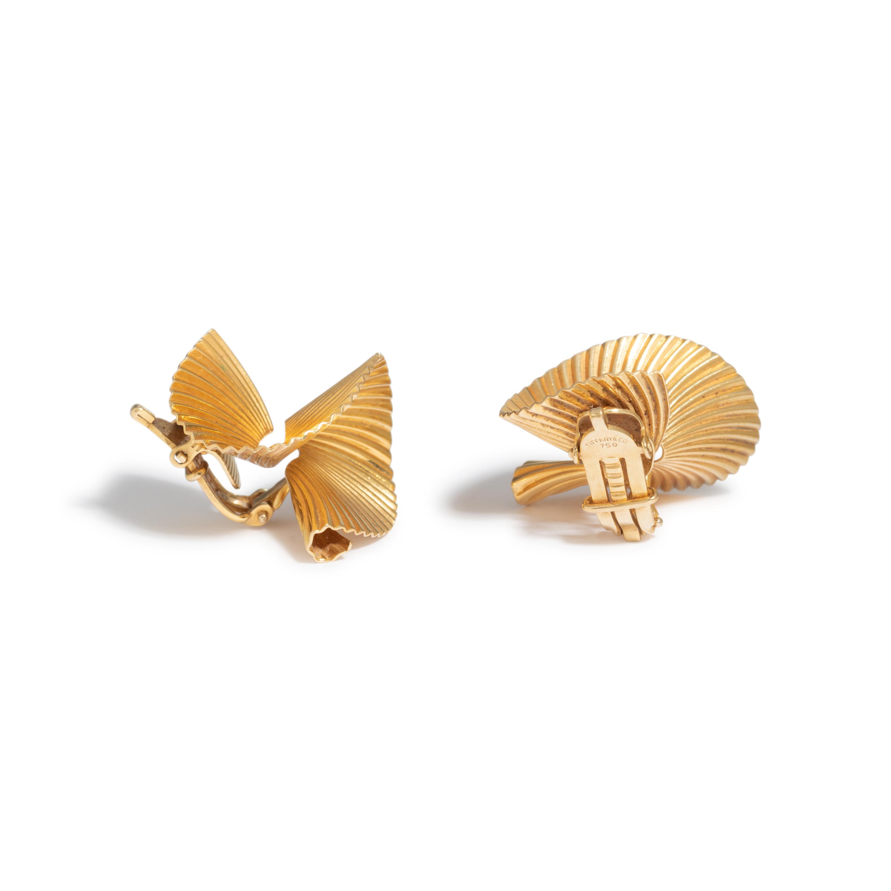 TIFFANY & CO., YELLOW GOLD EARCLIPS