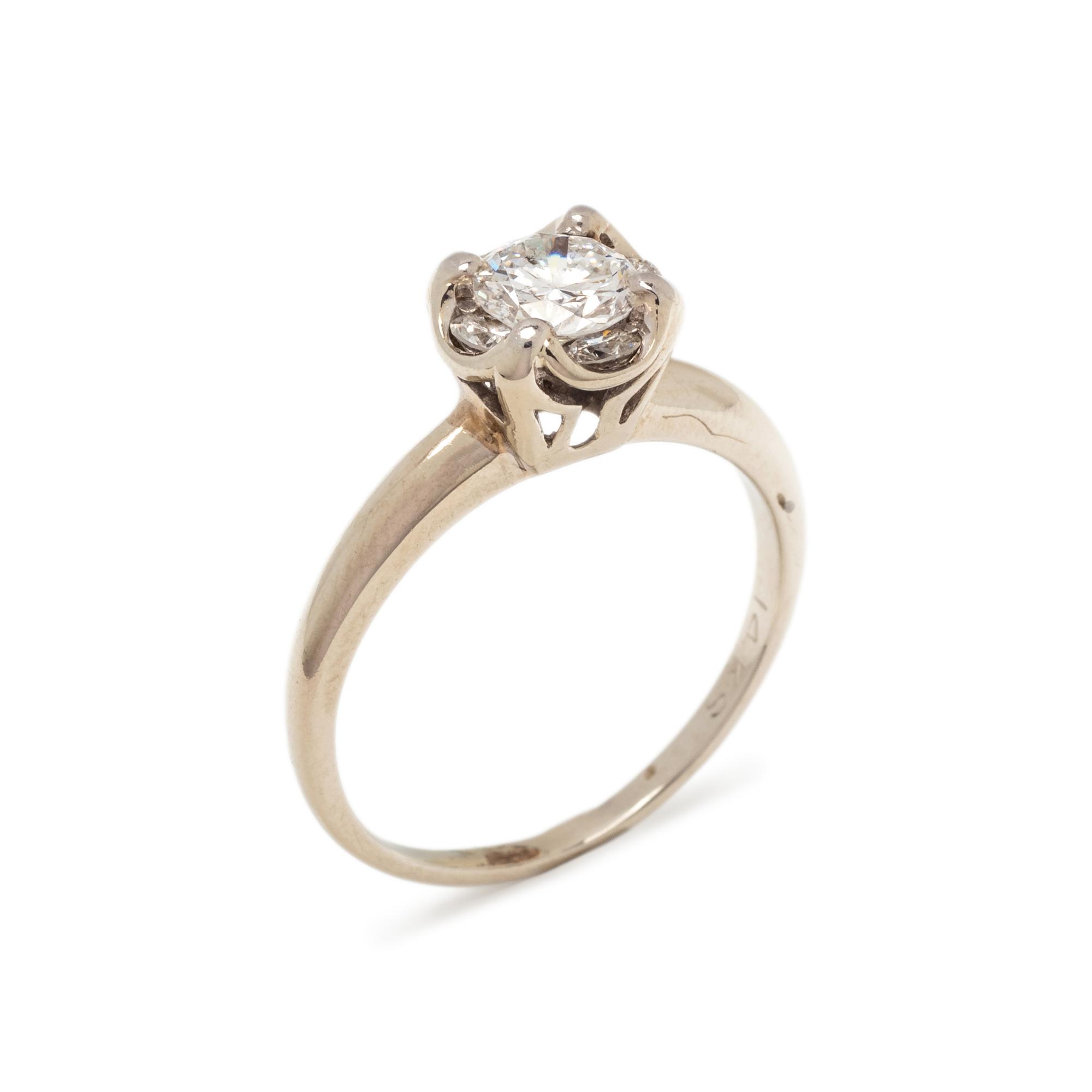 DIAMOND RING