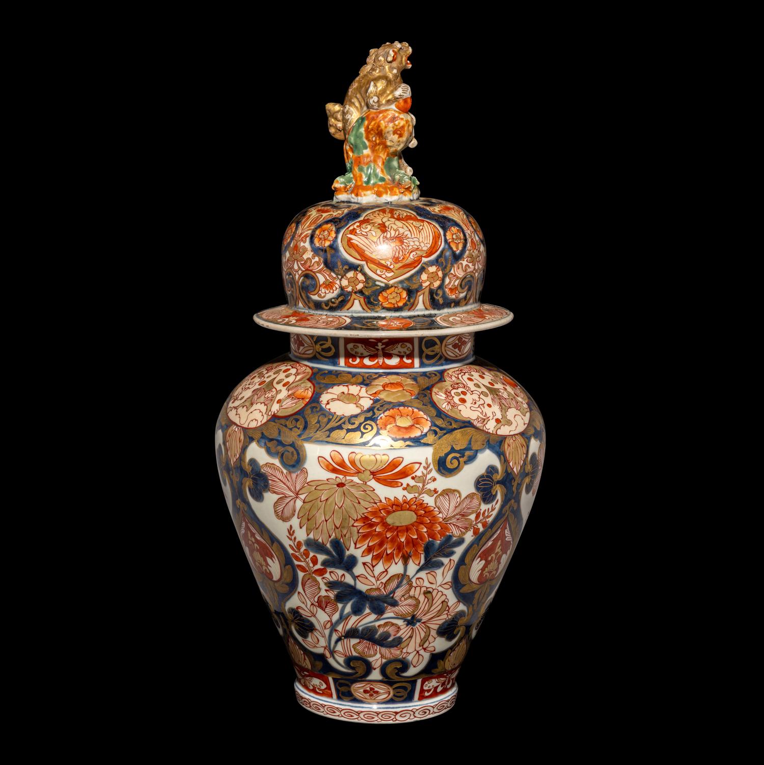 A Japanese Imari Porcelain Jar with An Associated Cover, 18th Century