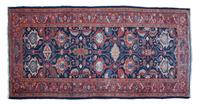 A Malayer Wool Runner — EARLY 20TH CENTURY