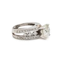 DIAMOND RING