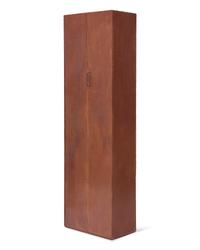 Closet , 2002
