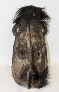 A New Guinea Ceremonial Tribal Mask Width approximately 25 1/2 inches. — SEPIK RIVER AREA