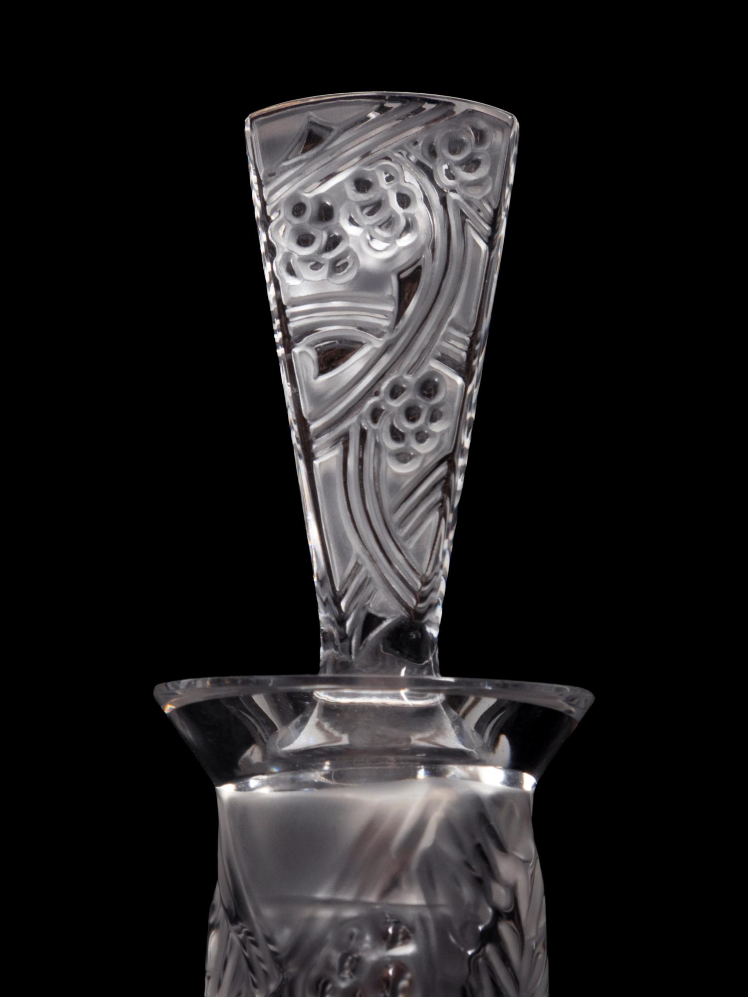 A Lalique Baies et Feuilles Decanter