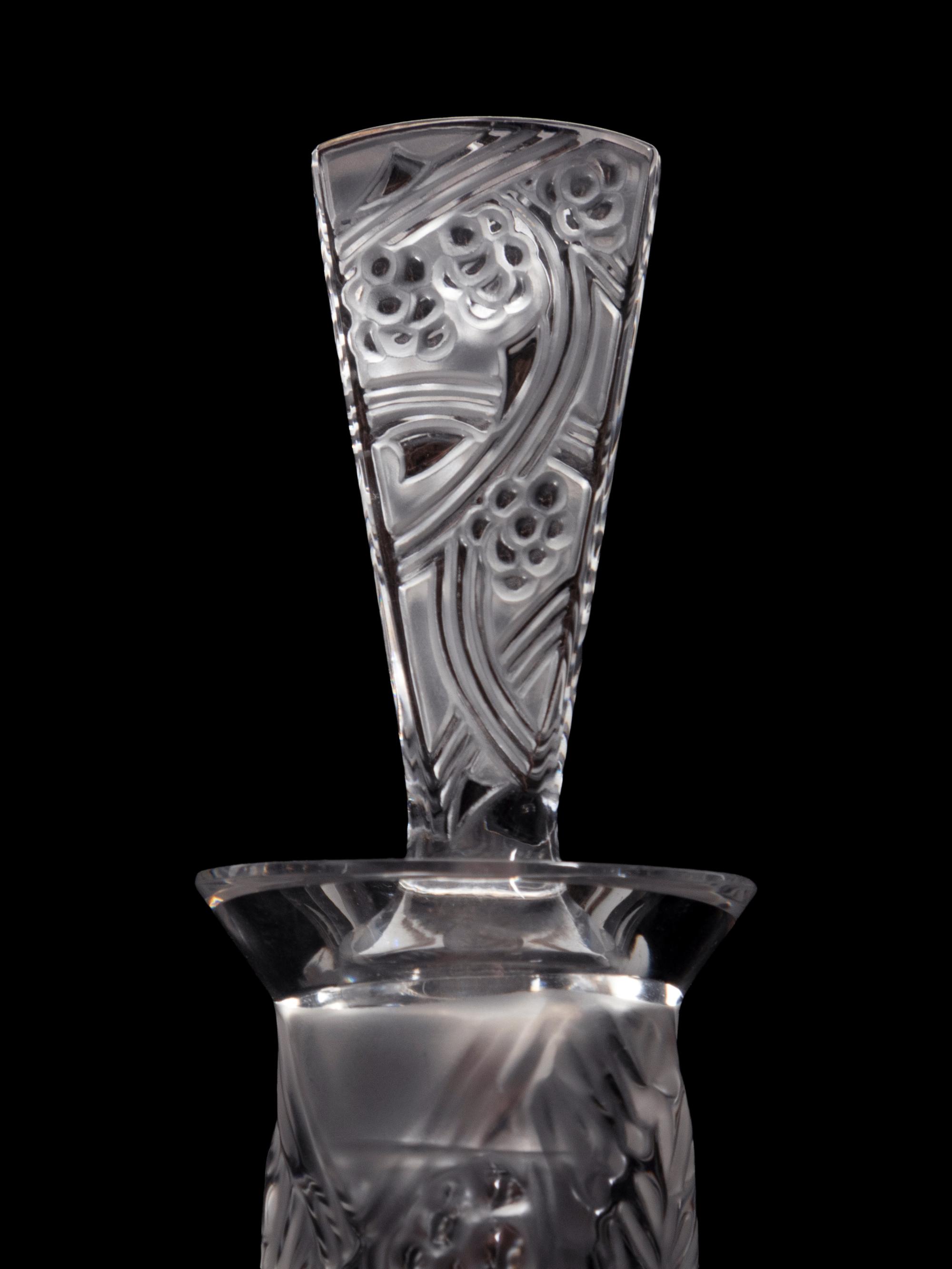 A Lalique Baies et Feuilles Decanter