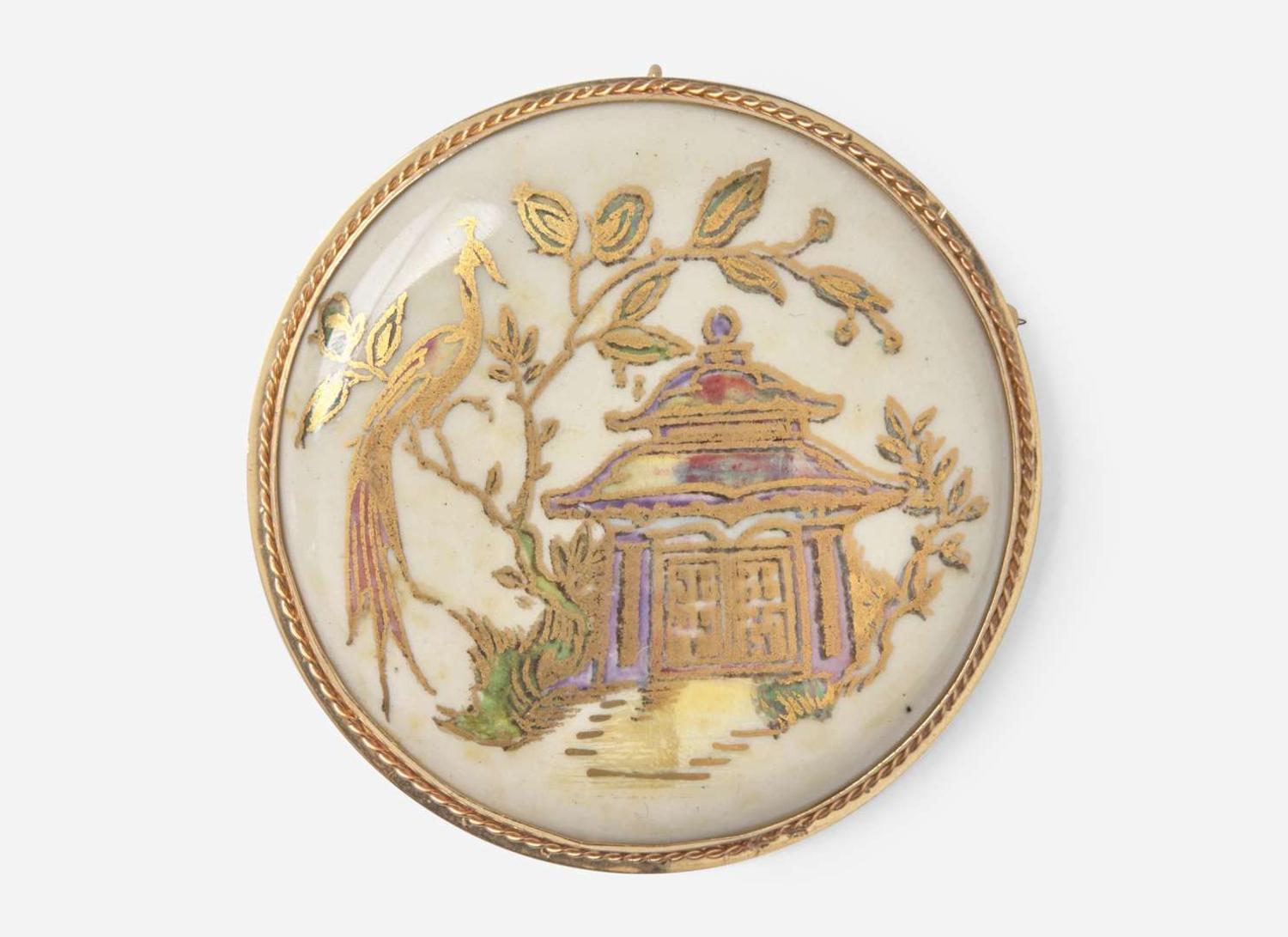 A Wedgwood Lustre Queensware Brooch or Pendant, UK, circa 1920