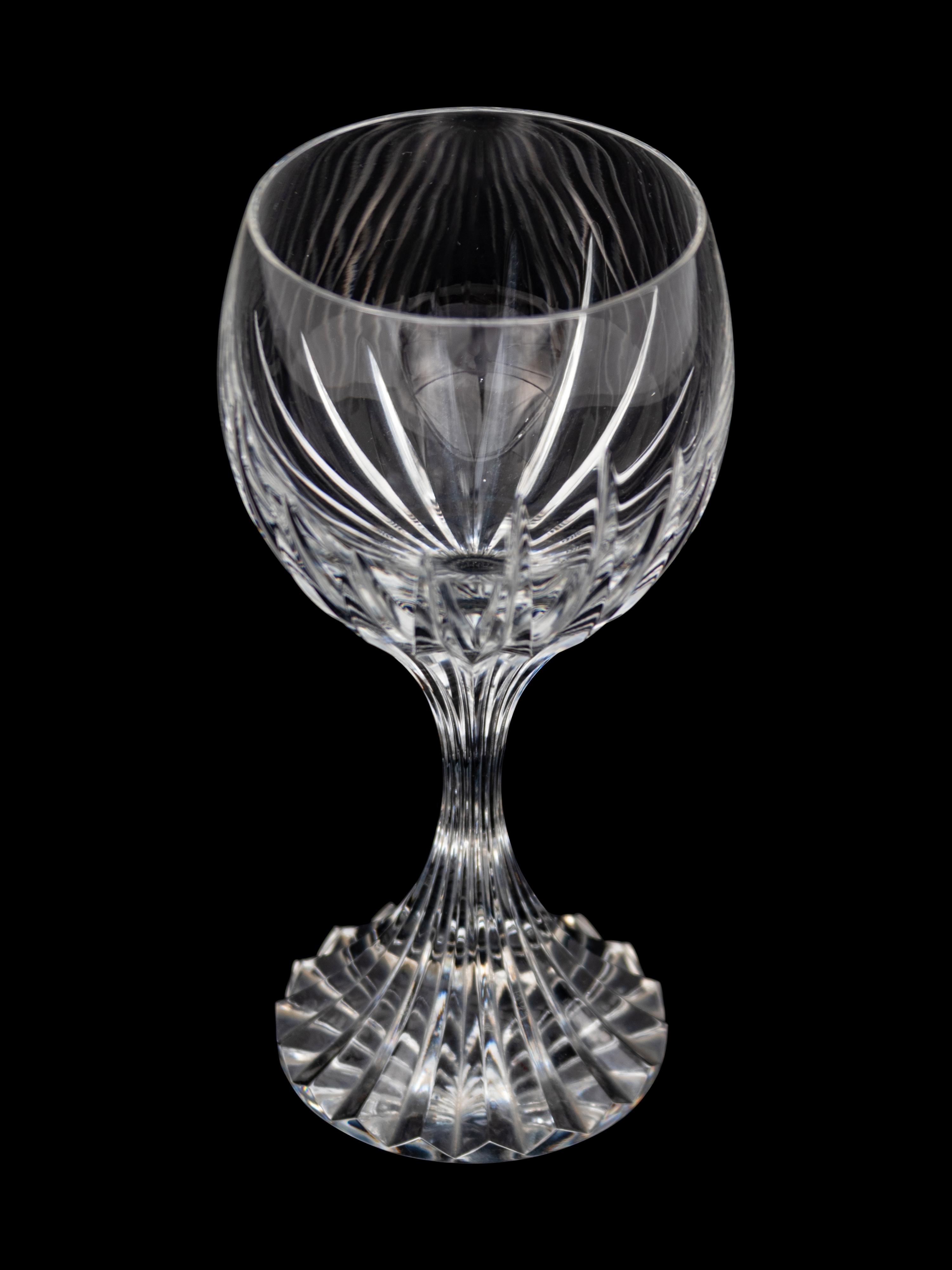 A Baccarat Part Stemware Service