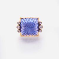 An 18K Yellow Gold, Lapis Lazuli, and Diamond Ring