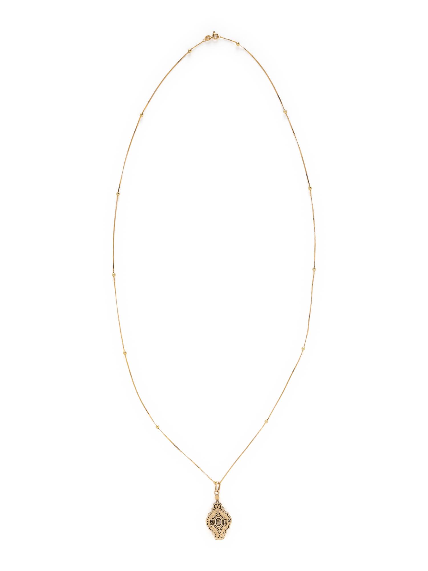 COLLECTION OF YELLOW GOLD NECKLACES