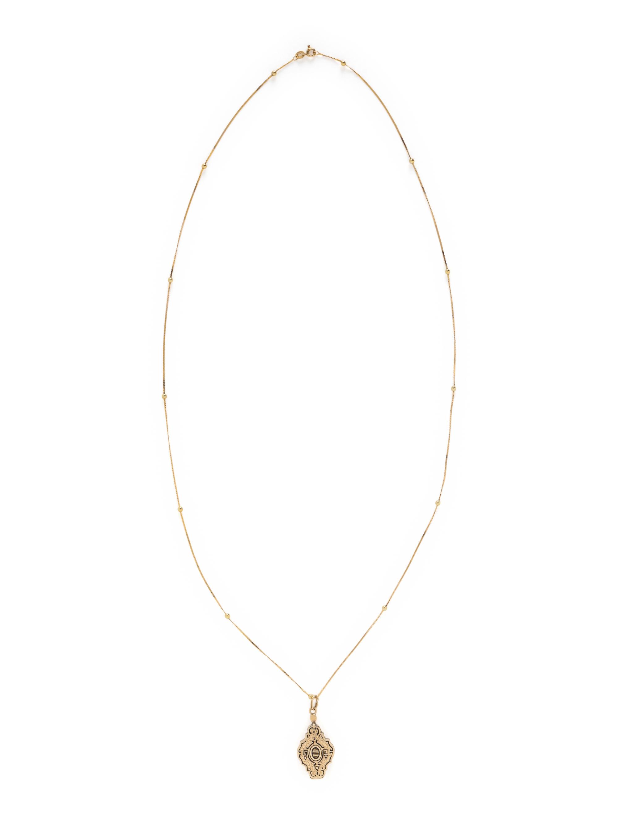 COLLECTION OF YELLOW GOLD NECKLACES
