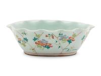 A Chinese Famille Rose Porcelain Oval Bowl