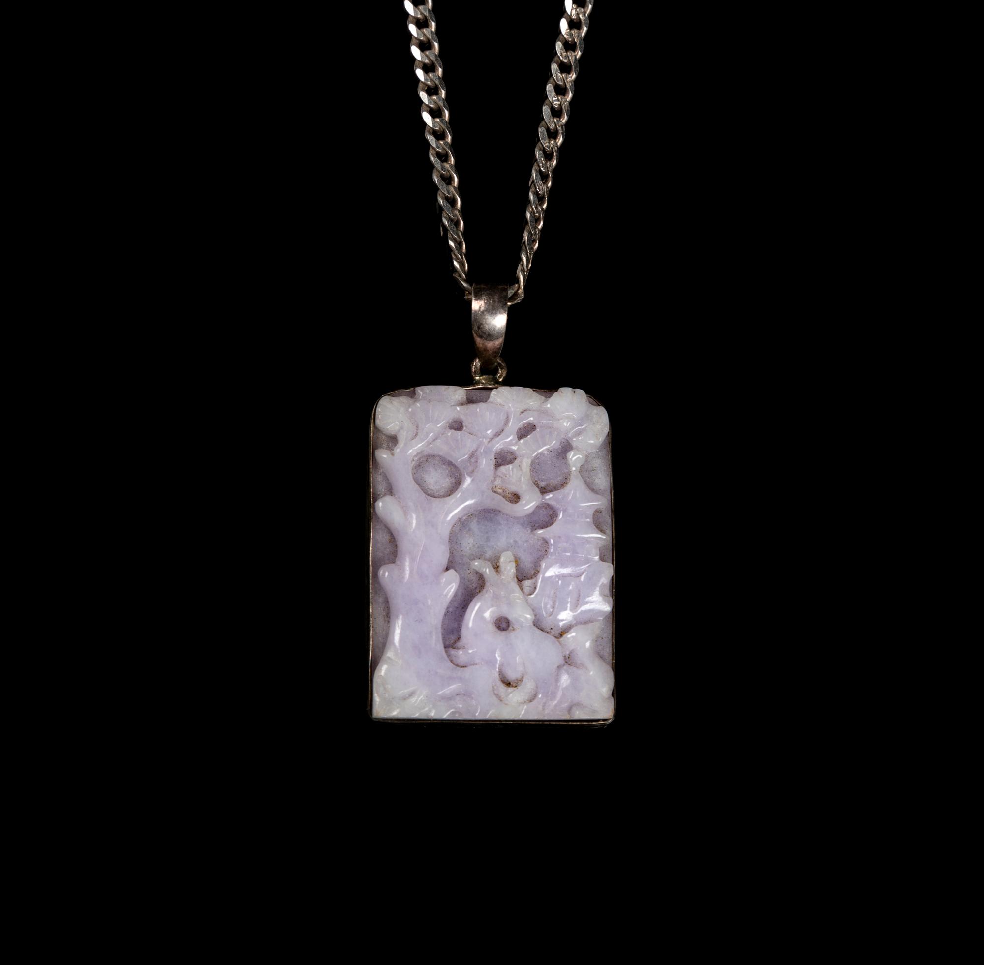 A Chinese Lavender Jadeite and Silver Necklace