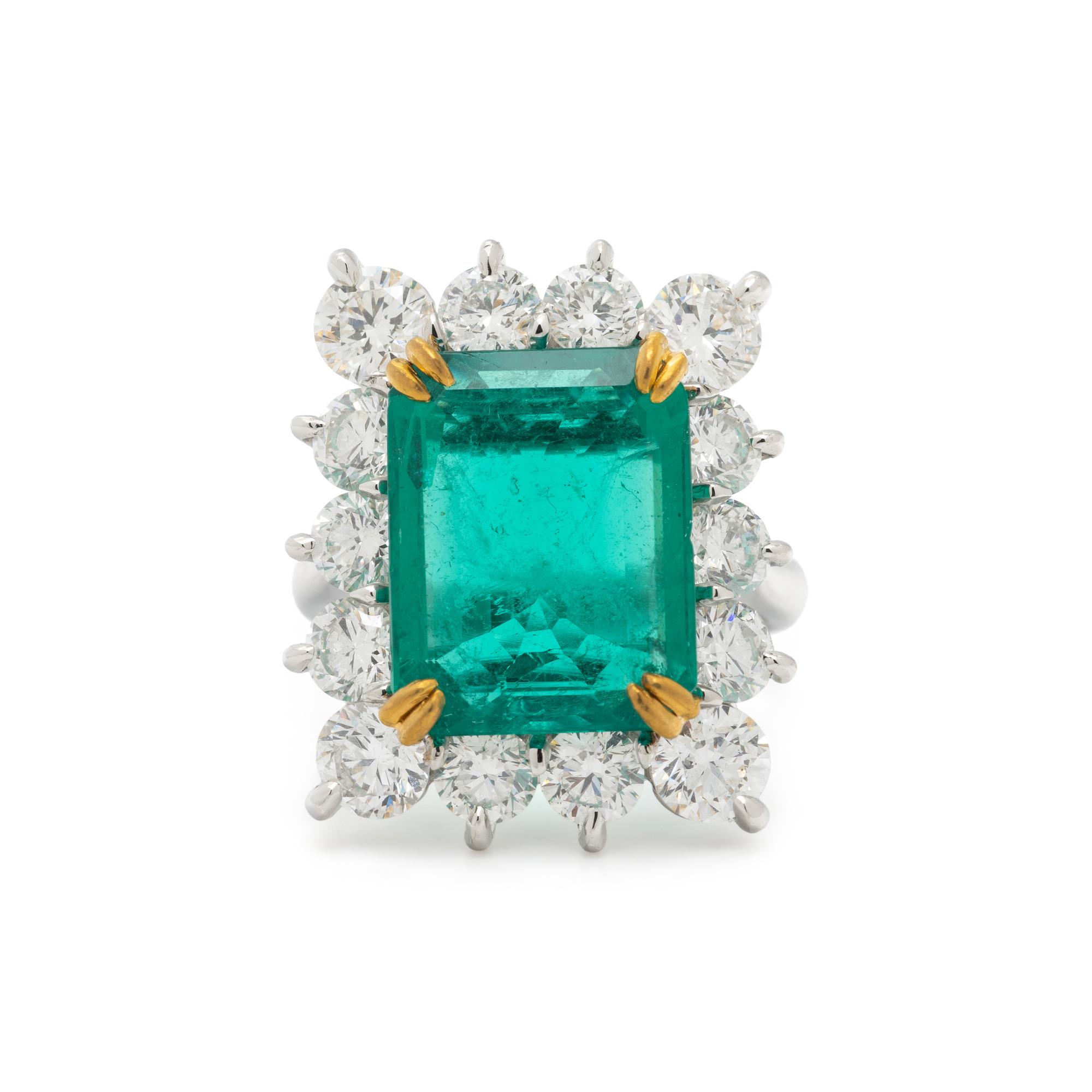 COLOMBIAN EMERALD AND DIAMOND RING