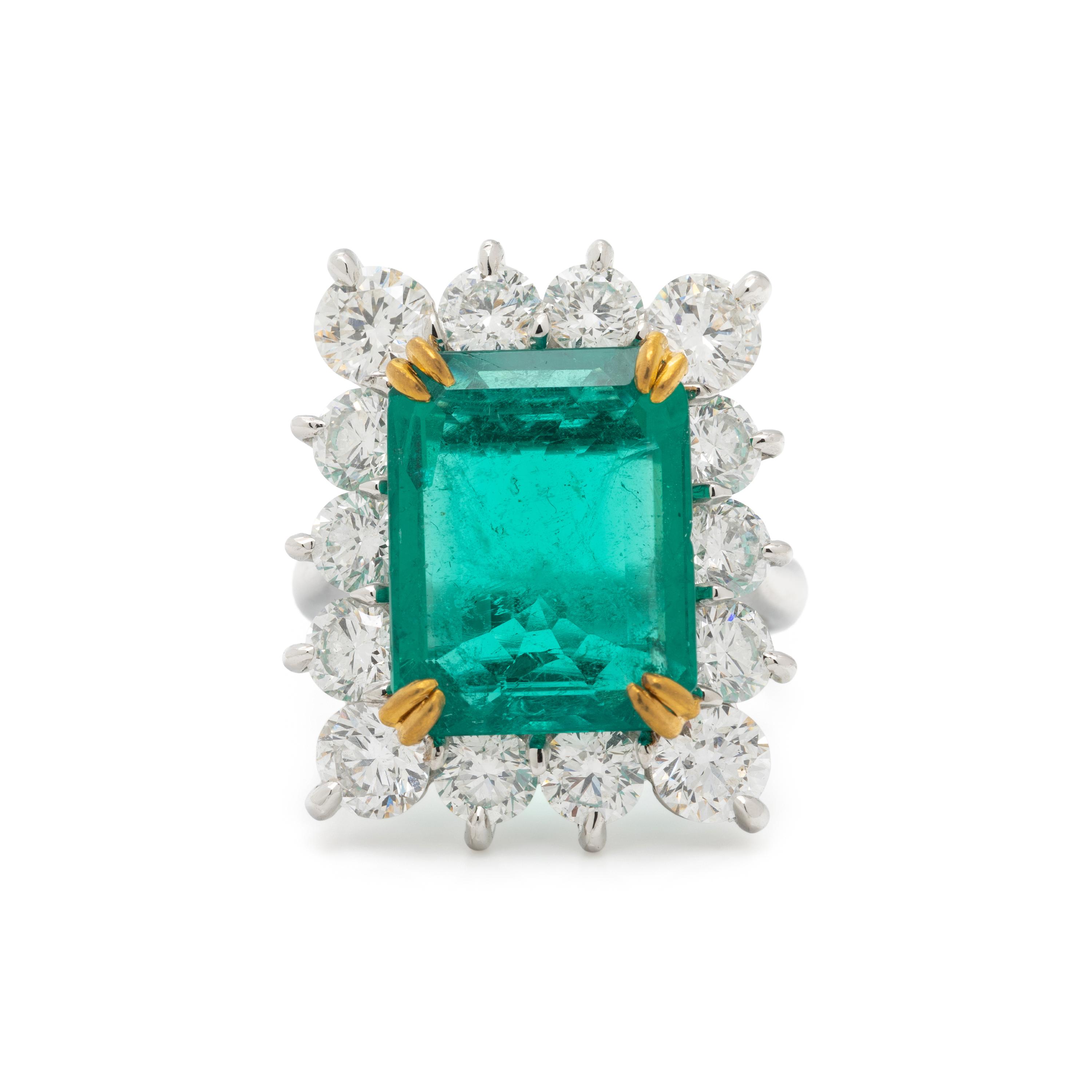 COLOMBIAN EMERALD AND DIAMOND RING
