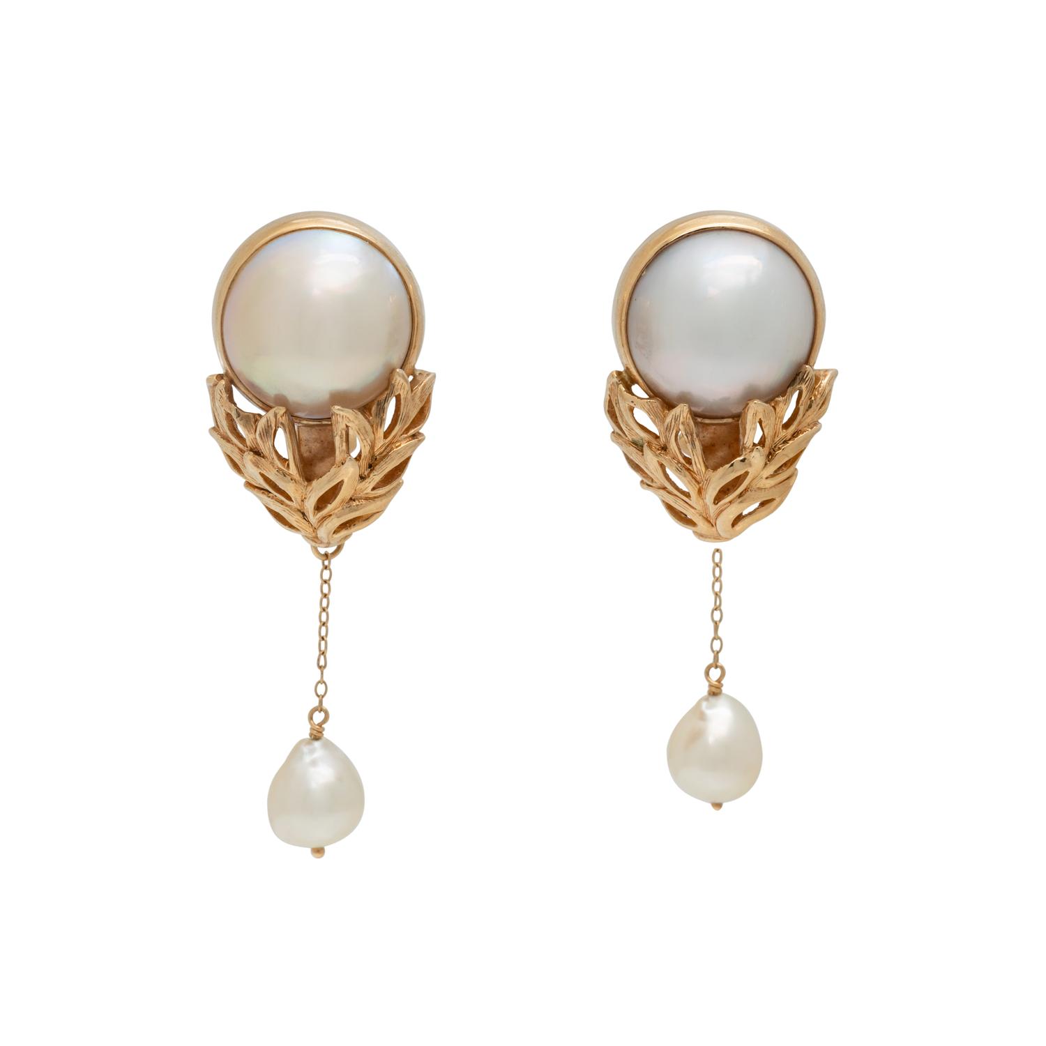 YELLOW GOLD AND CULTURED MABE PEARL CONVERTIBLE EARCLIPS