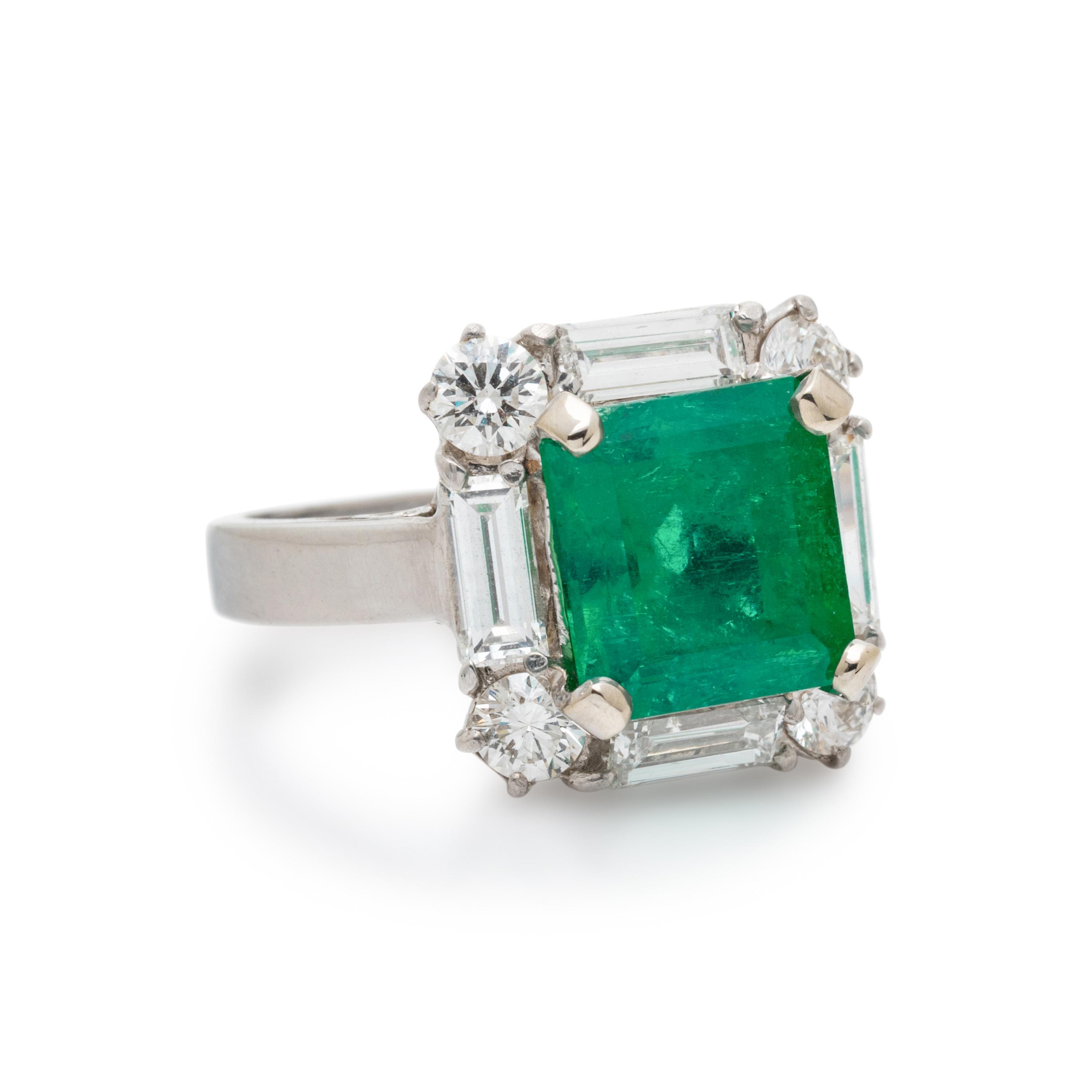 COLOMBIAN EMERALD AND DIAMOND RING
