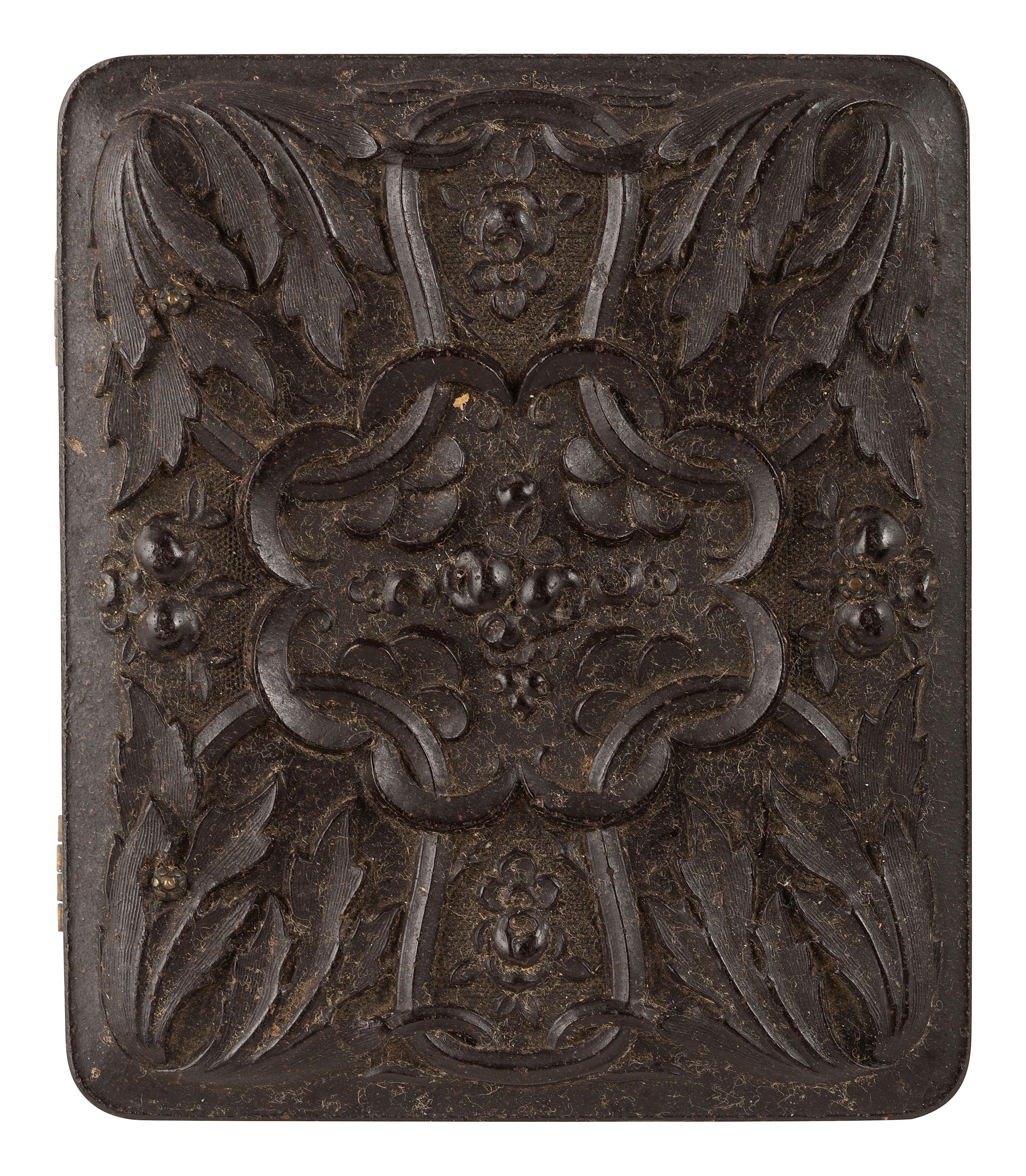 [CIVIL WAR]. 3 ninth plate ambrotypes of pre-war and early war soldiers incl. 2 armed subjects.