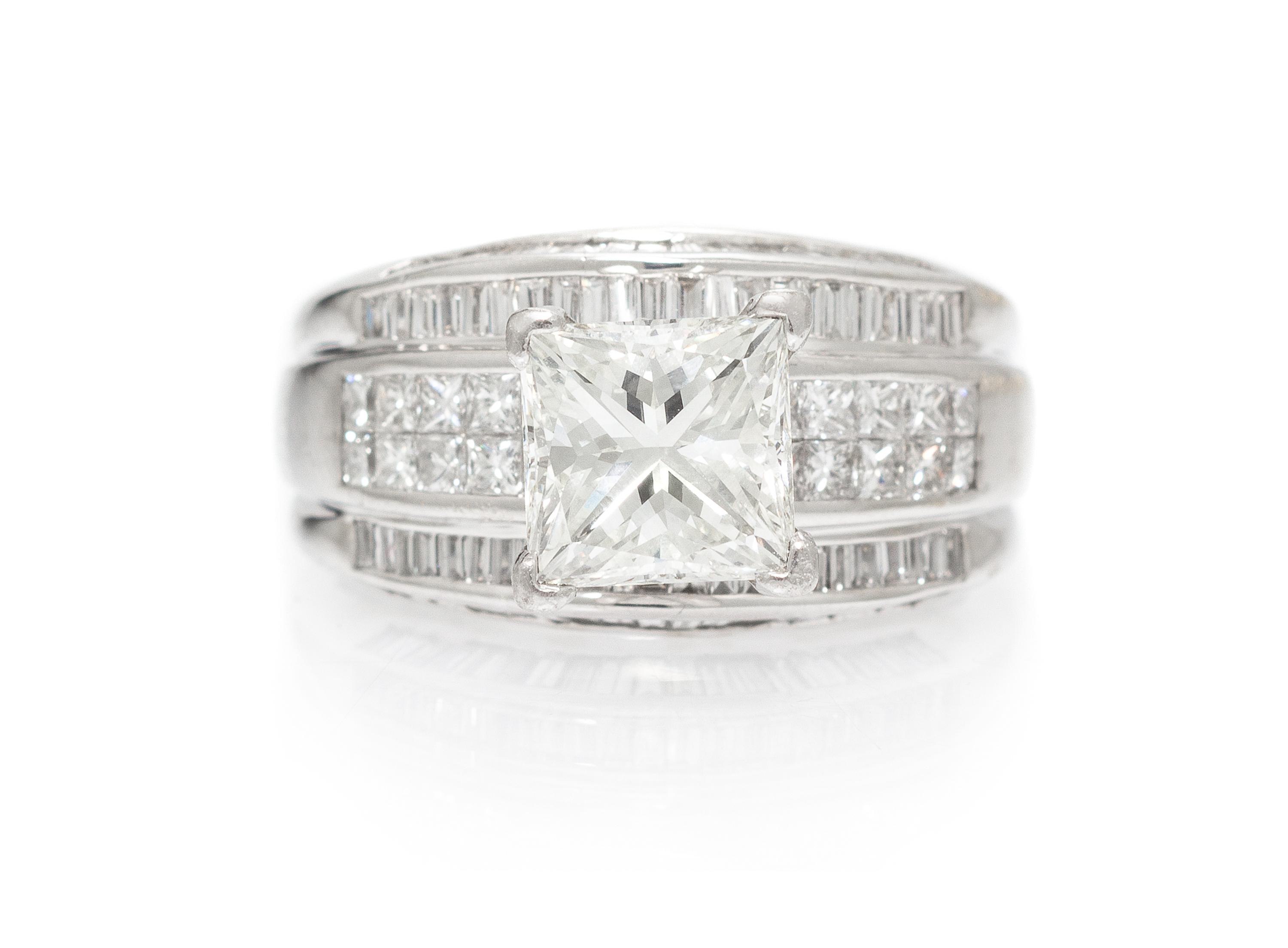 An 18 Karat White Gold, Platinum and Diamond Ring, 9.10 dwts.