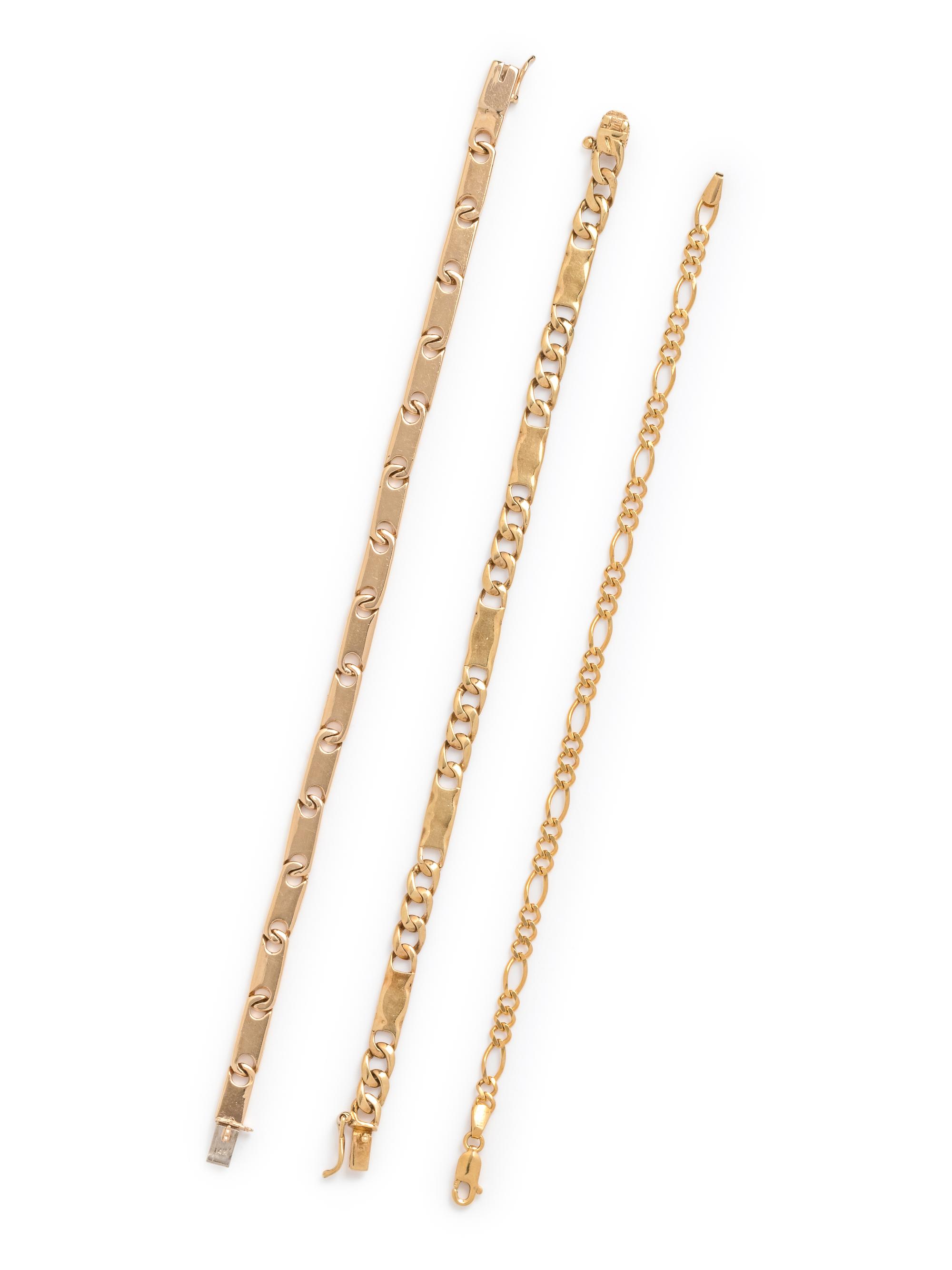 COLLECTION OF YELLOW GOLD BRACELETS