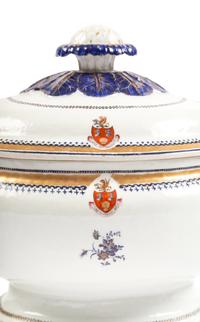 A Chinese Export Porcelain Soup Tureen and Platter