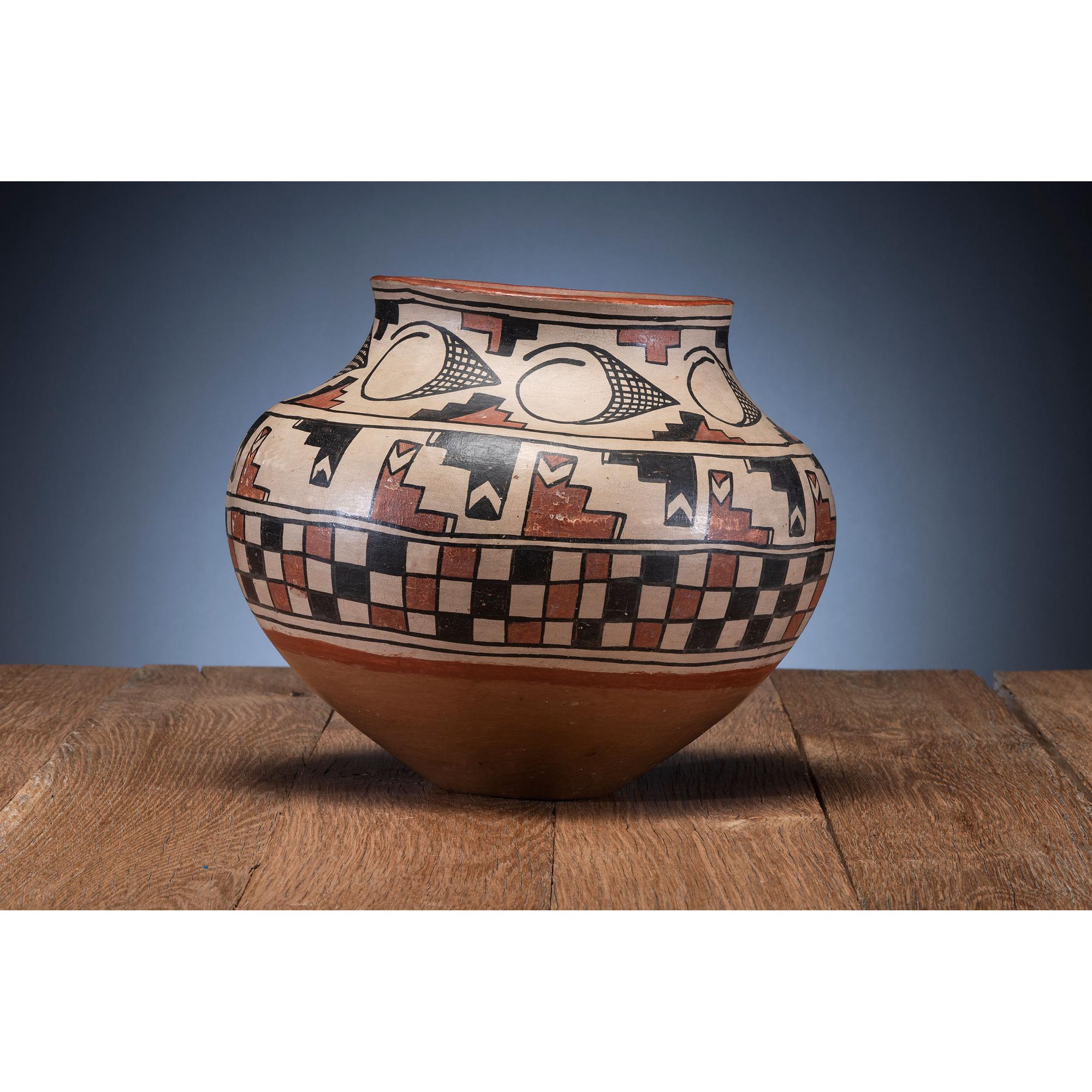 San Ildefonso Polychrome Pottery Olla