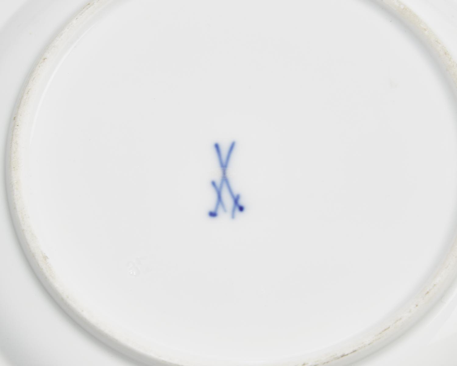 A Meissen Porcelain Platter and a Set of Four Bowls